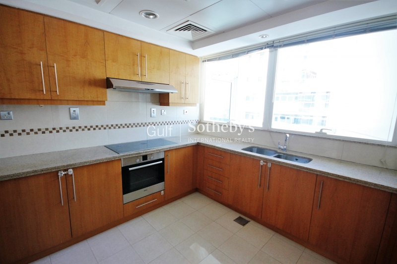 2 Bed Open Kitchen Opposite Pool And Park, 2 Beds, Open Kitchen, Small Terrace, Available Now! 1.175 Million Er S 5186