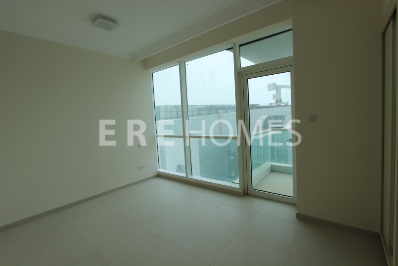 Shell And Core Office For Rent In Marina Plaza, Dubai Marina Er R 7094