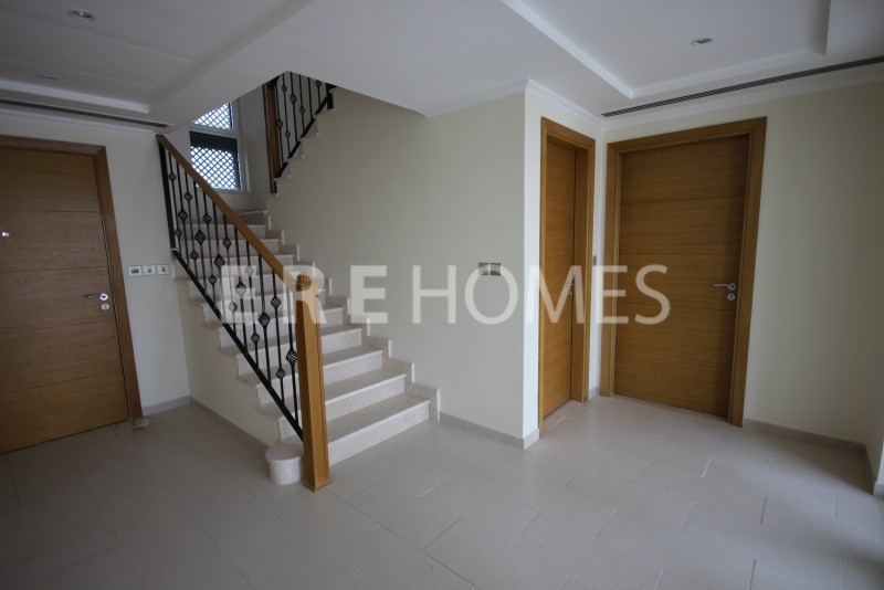 New In Will Go Fast 3 Bed Small Regional Jumeirah Park . Er-R-8643