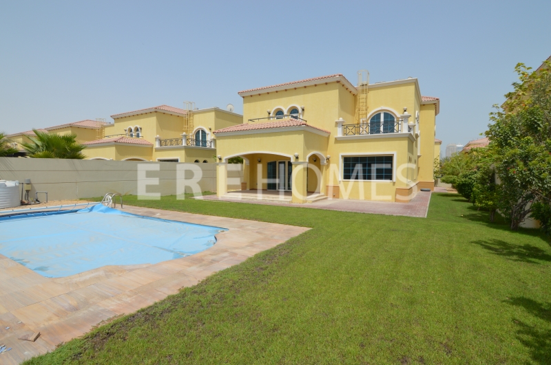 Fully Landscaped Four Bedroom Legacy Villa With Temperature Controlled Pool Er R 13027