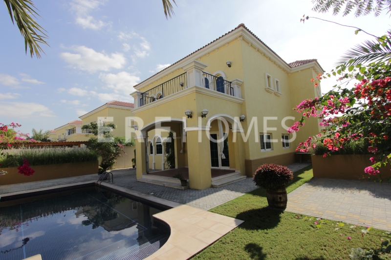 Fully Landscaped With Pool, Four Bedroom Villa In Sought After Location. Vacant Now Er R 11736 