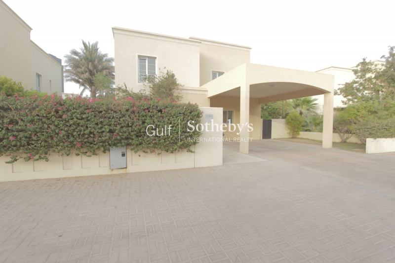Well Priced 4 Bedroom Villa In Meadows 1