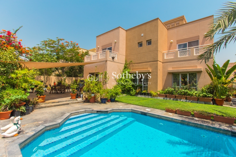 Meadows 7-5 Bedroom With Swimming Pool