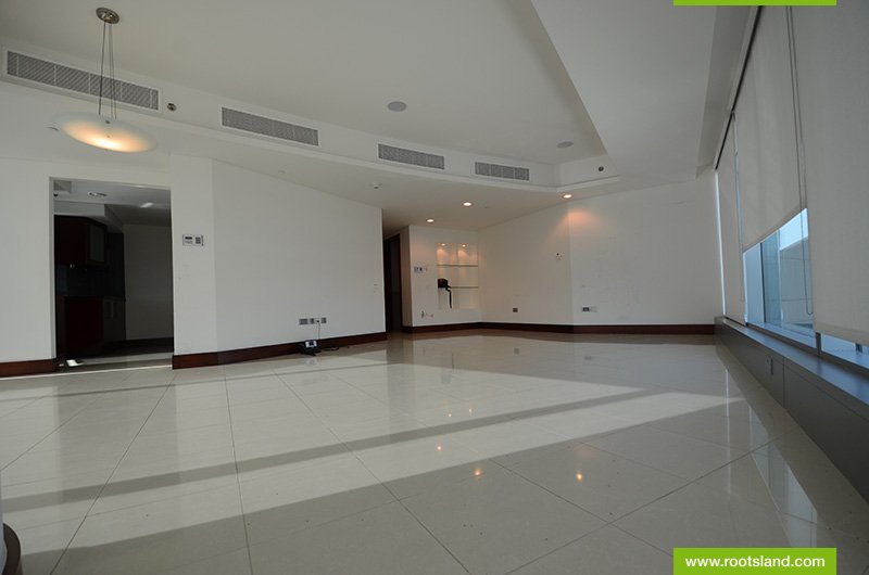 RPN: 7159 - Majestic Mid Floor Unit in the Heart of Sheikh Zayed Road 
