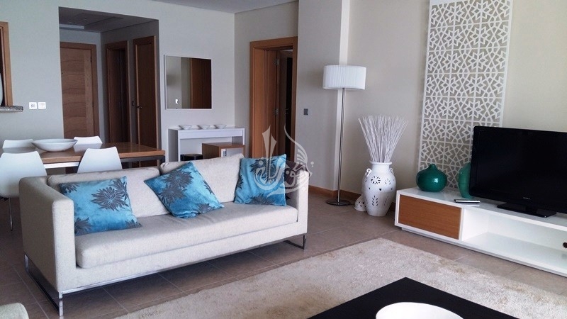 On Mid Floor Sea View 1 Br Apt In Palm Jumeirah