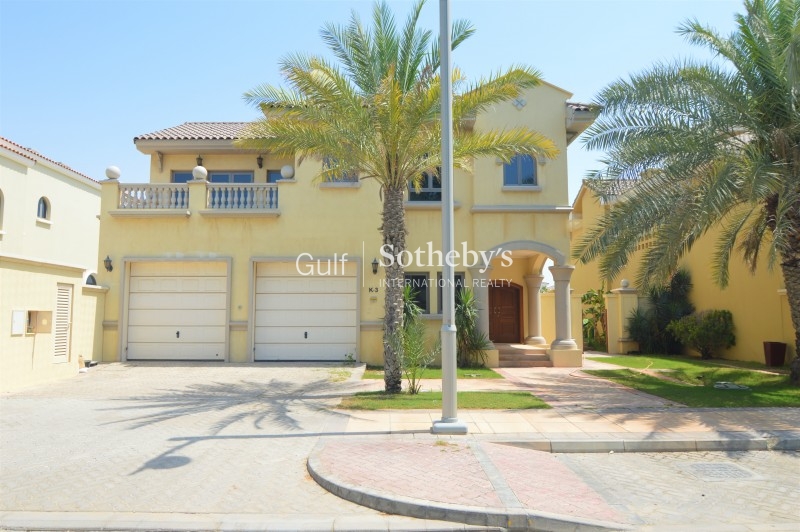 Vacant 4 Bed With Private Pool Sea View