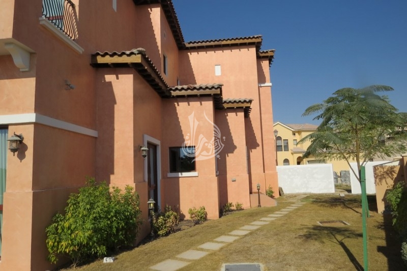 Mediteranean 5 BR Villa for Sale in Orange Lake JGE