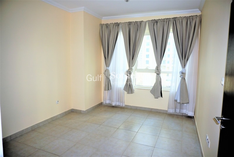 Ere Homes Offer For Sale This One Bedroom Apartment In Green Lakes. Vacant And Asking Price Aed 1.6m. Er S 5918