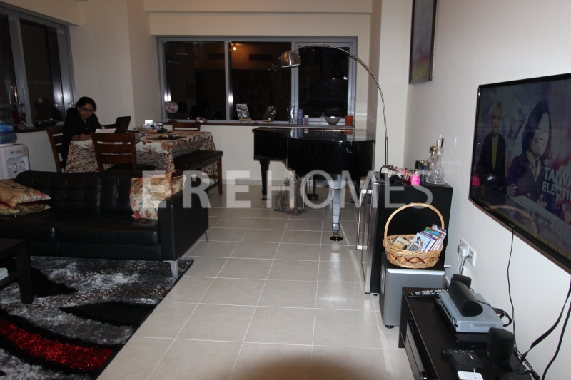 Fantastic 3 Bedrooms Unit With Full Fountain View Available On Transfer Er S 8162