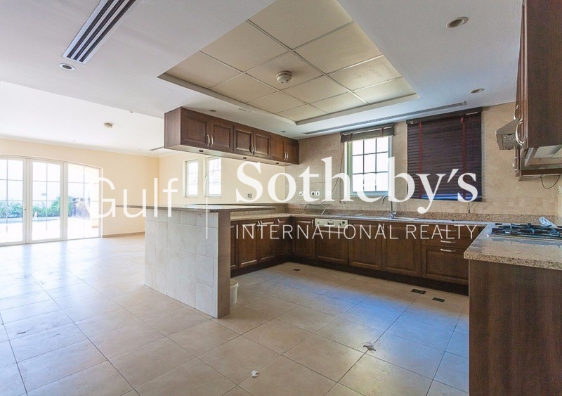 Fitted Office With Pantry-Barsha Heights