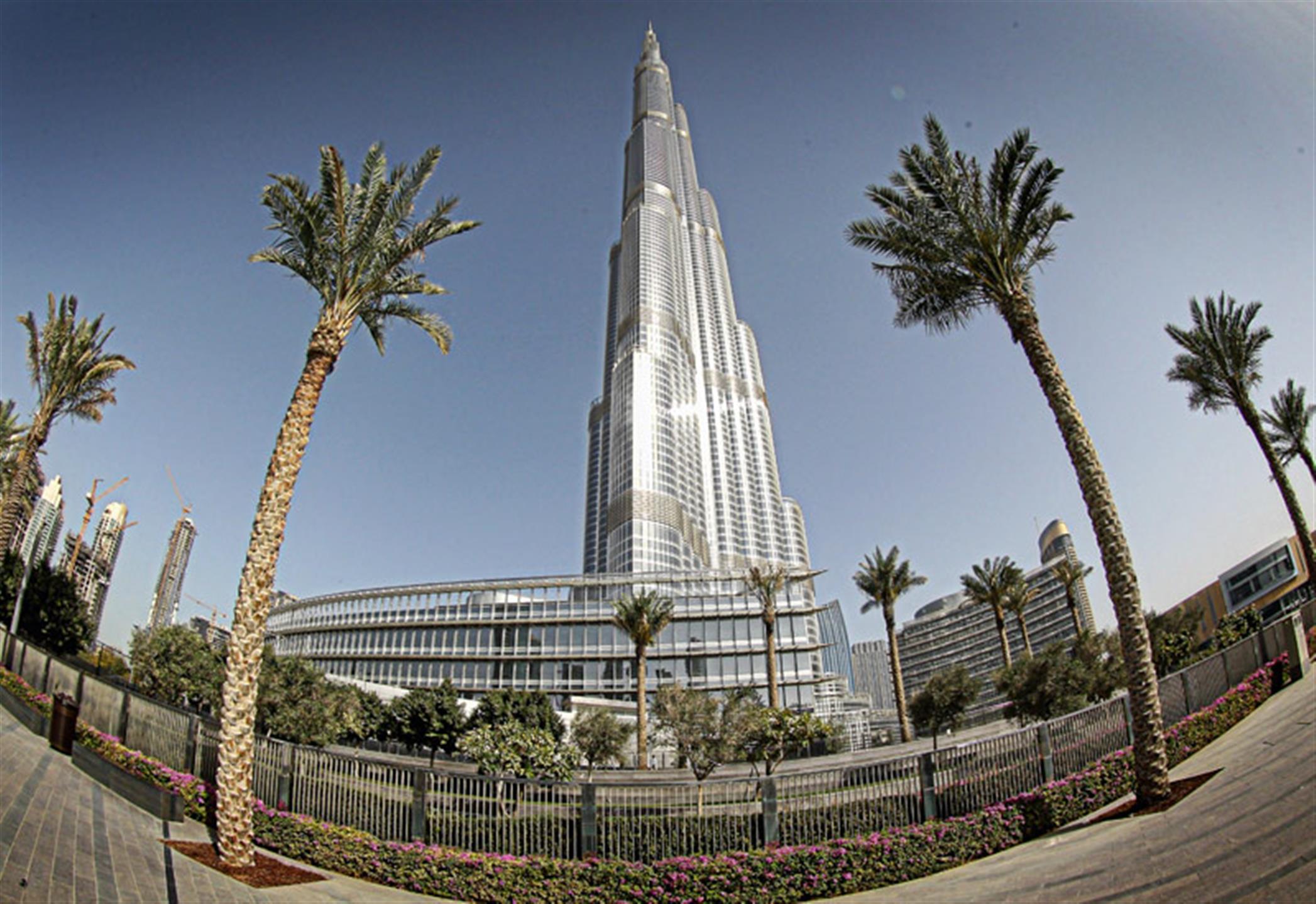 2b/r + Study In Burj Khalifa ,downtown Dubai