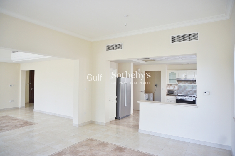 Right Side Vacant 1 Bed Sea View Apartment Er S 6661