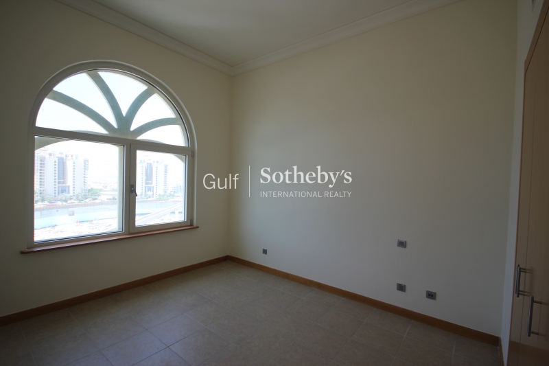 Spacious Sobha Dafodil One Bedroom Apartment With Balcony 