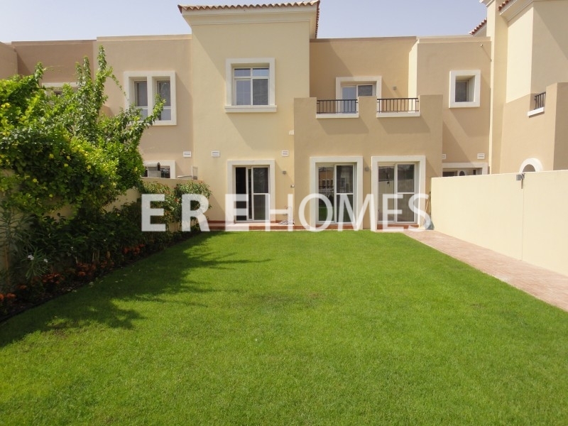 Prestine 2m, Lovely Garden, 3 Bed Plus Study And Maid Room Er R 11958