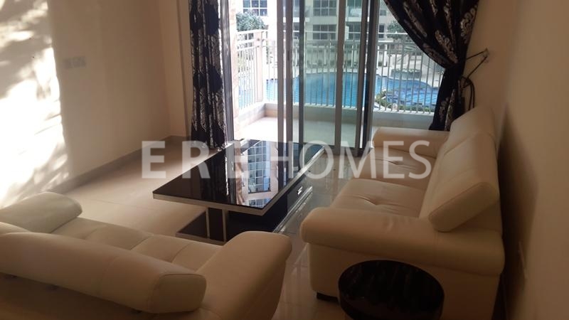 Well Priced 2 Bed, Pool View, Standpoint B, Downtown 155,000 Aed Er R 12044
