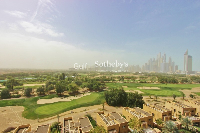 Full Golf Course View 3 Bed In The Fairways