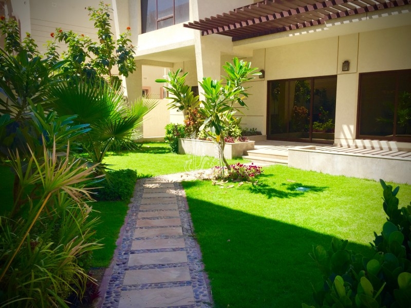 End Unit Townhouse For Sale In Serena Dubailand