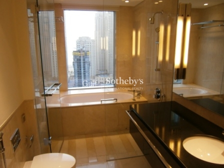 Large Unfurnished 1 Bedroom Apartment In Marina Pinnacle