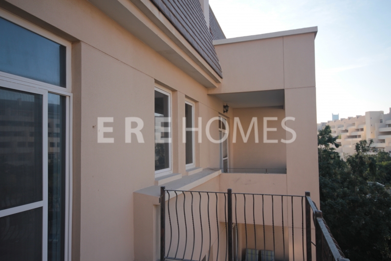 Corner One Bedroom Apartment In Sherlock House Available Now Er R 15203