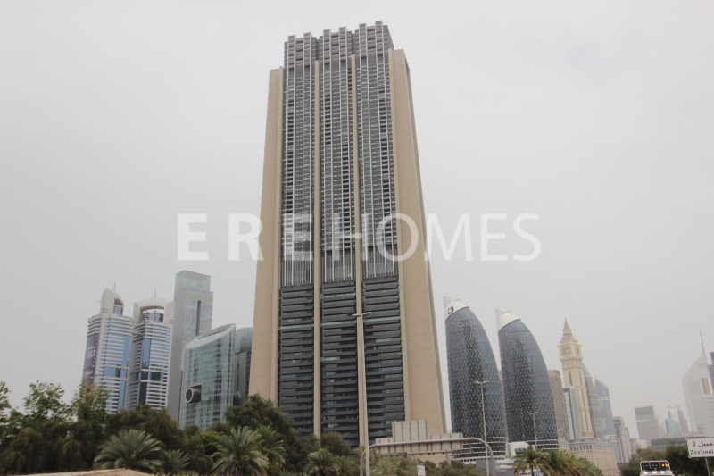 Index Tower Large One Bed En-Suite Bath And Shower Burj View