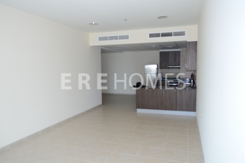 Multiple Cheques, Spacious 1 Bedroom, Partial Sea View, Elite Residence, Dubai Marina, Available 16th August Er R 9562
