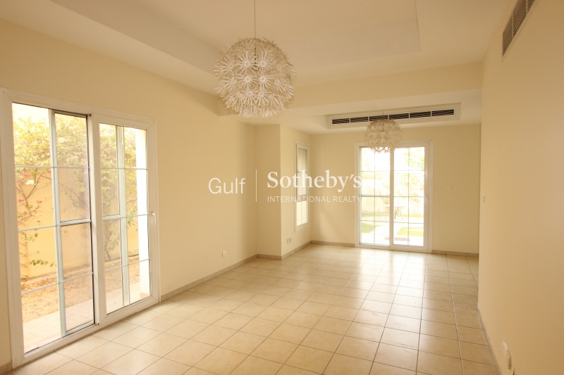 Incredible Deal. Deema Type 4. Four Bedrooms Plus Study And Maids. Independent And Vacant Er S 3832 
