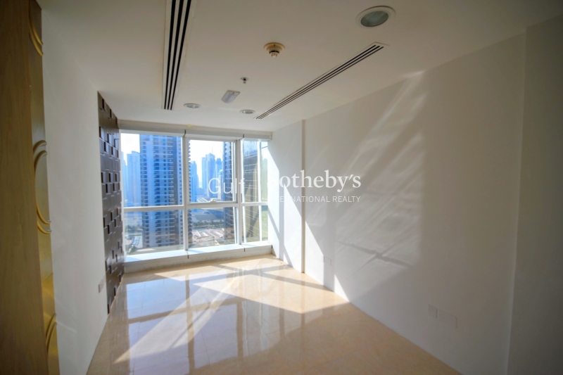 Fully Managed Atrium Entry 4br On The Palm Jumeirah, Available For Rent Er R 16205