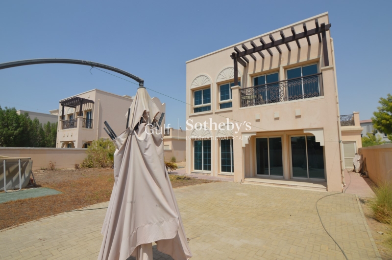 Vacant, 3 Bed With Maid'S Room In Murjan 6 For Sale At Aed 3.3m Er S 4590