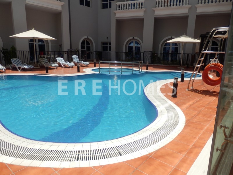 Unbelievable Fully Furnished Signature Villa On The Palm Jumeirah Available Now, Call Dan Now For Immediate Viewings Er R 9906