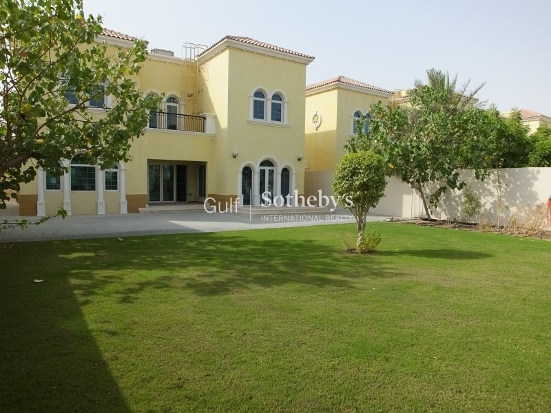 Fully Furnished 1 Bedroom In Souk Al Bahar Er R 9589