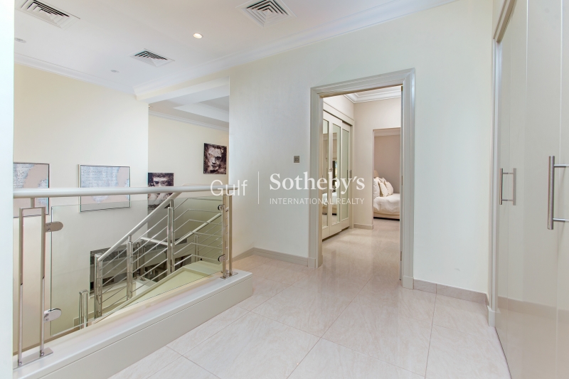 5 Bedroom Luxury Emirates Hills Villa, Private Pool, Maids, Drivers, Lake View-Er-S-1573
