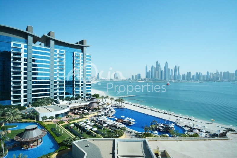 Bright 3 Br Unit In Palm Jumeirah