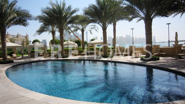 Exclusive 5 Bedroom Atrium Entry, High Number Atlantis Facing Garden Home, Palm Jumeirah Ers2811