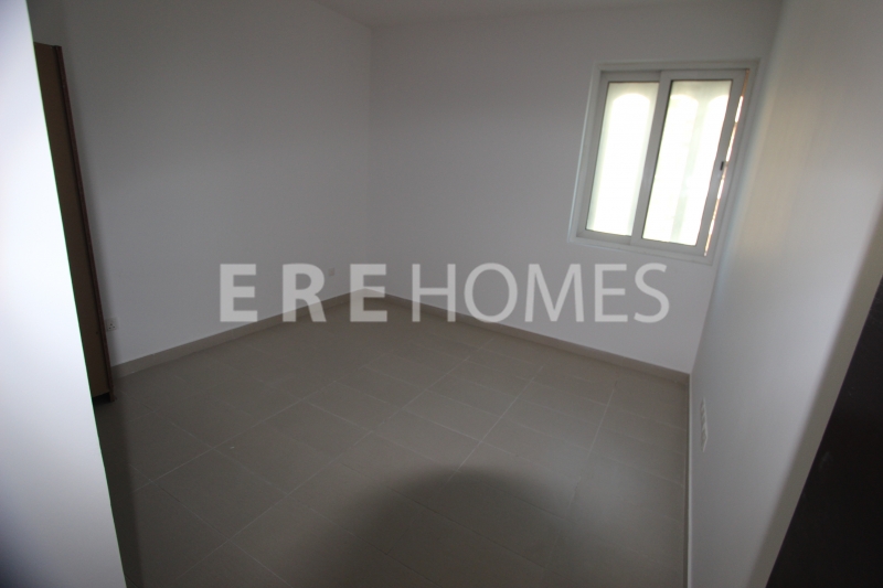 Three Bedrooms Plus Study And Maids Er S 5518