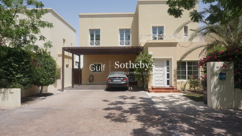 Deema 4 4 Bed Villa Opposite Pool And Park