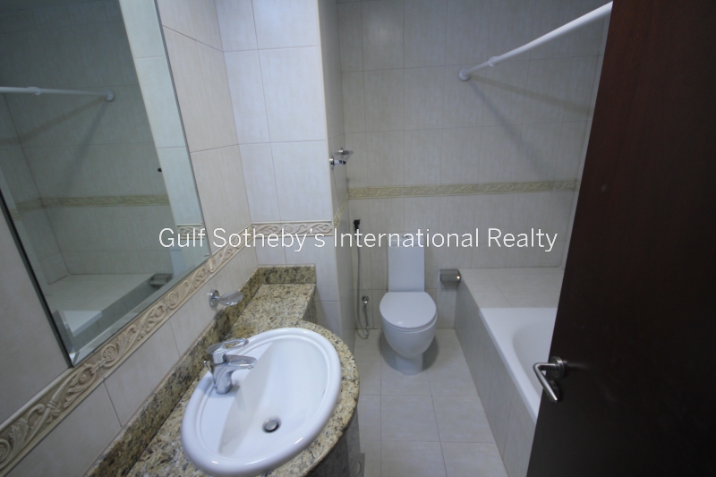 5 Bed Luxury Villa For Sale In Palm Jumeirah