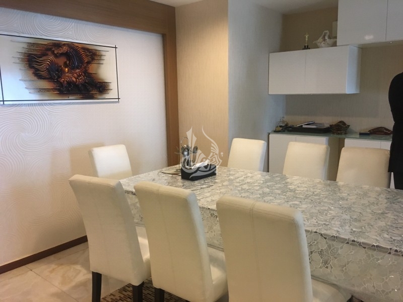 4br Apt In Executive H Business Bay