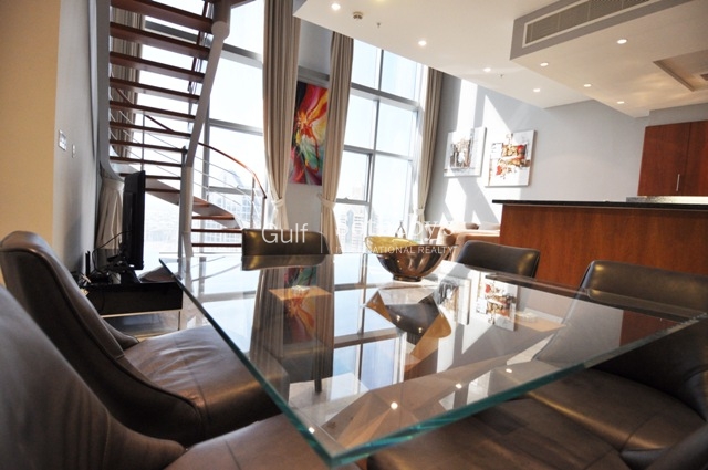 Spectacular One Of A Kind Two Bed + Study Apartment. Yansoon, Old Town. Available Now Er R 6429