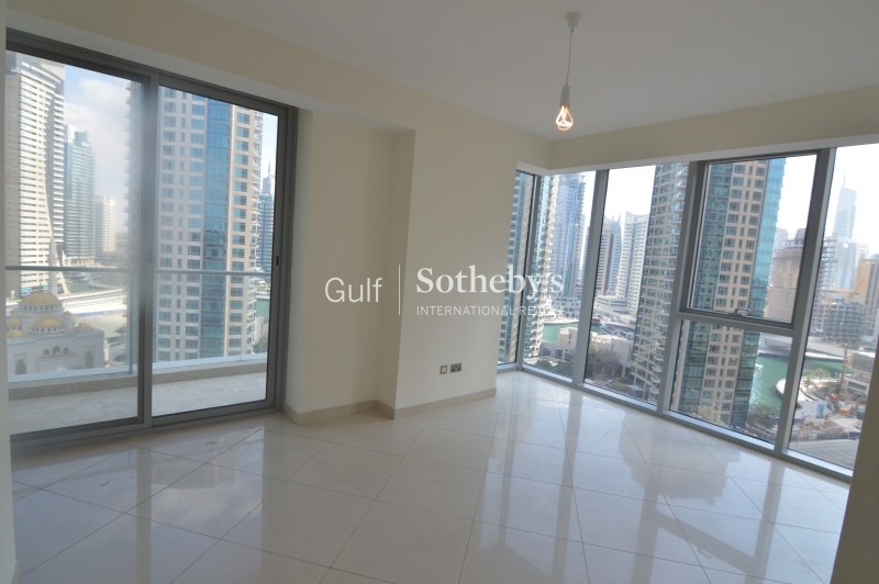 3br On High Floor With Full Marina Views