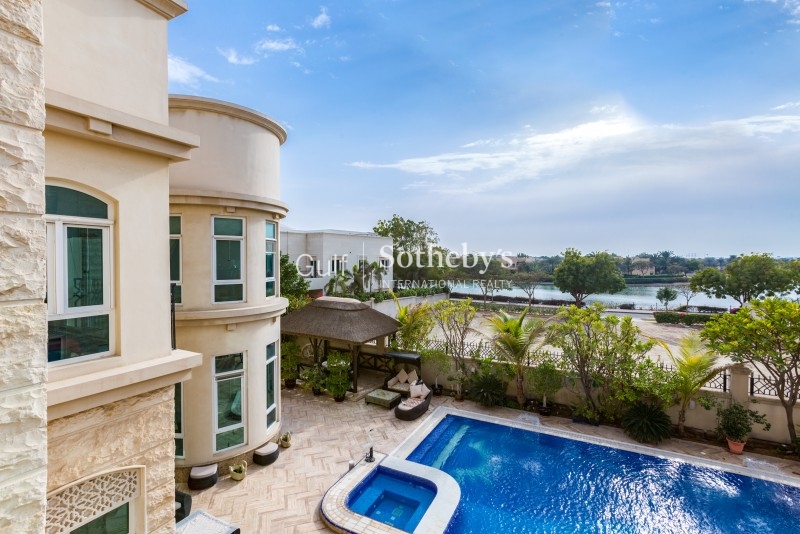 Luxury Villa Lake View In Emirates Hills