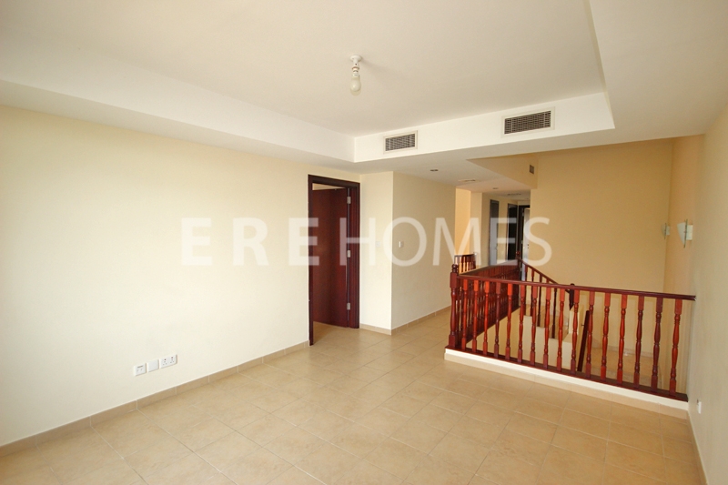Luxury Fully Furnished 1 Bed Apartment 