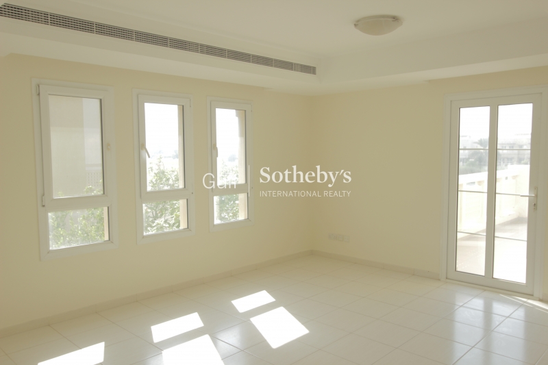Package 3, Three Bed Villa With Landscaped Garden. Jumeirah Park Er R 11598