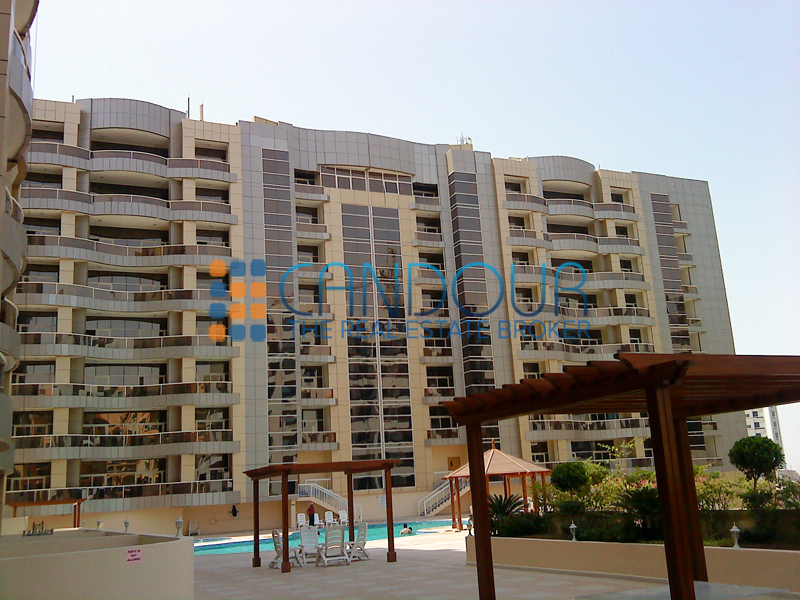 Huge 1 Bedroom Apartment in Silicon Oasis
