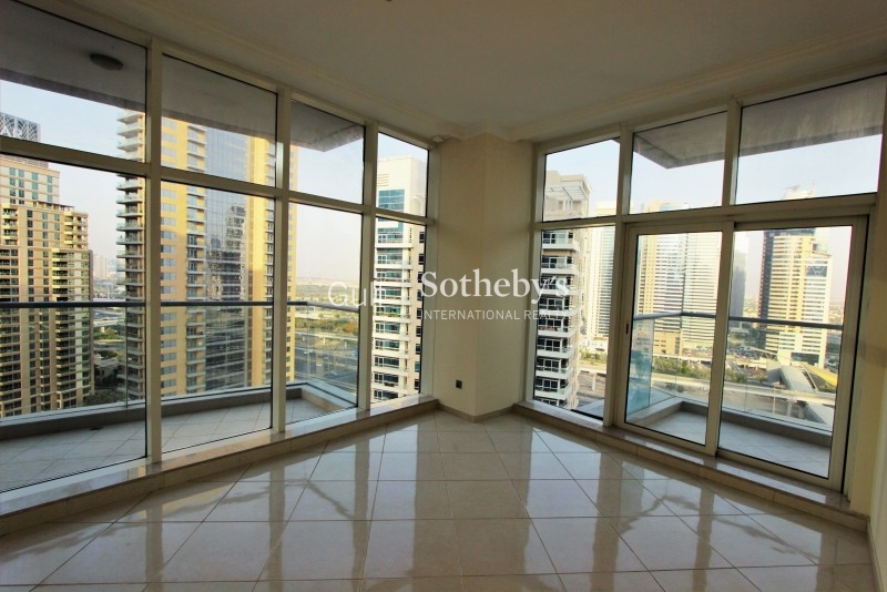 Spacious 2 Br Plus Maid With Fantastic View