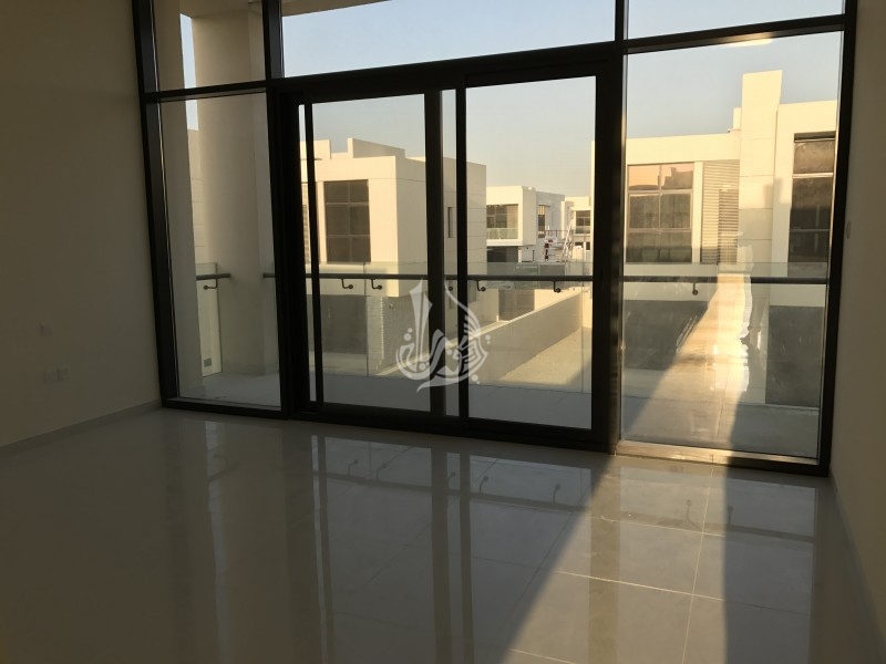 For Quick Sale Vacant 5 Bed Villa in Akoya Damac Hills