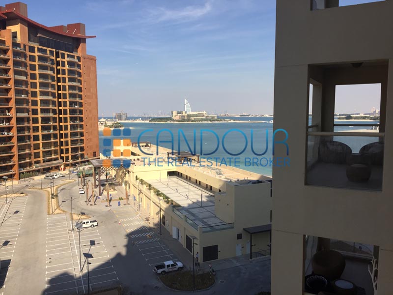 1 Br In Palm Jumeirah With Partial Sea View-Fully Furnished.. Including Beach Access And Chiller Charges