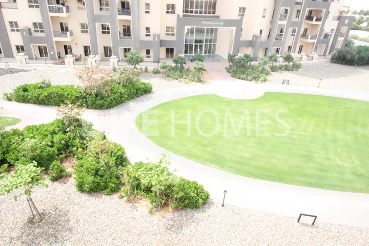 Brand New 5 Bed Legacy Villa With Landscaping, Jumeirah Park Er R 14396