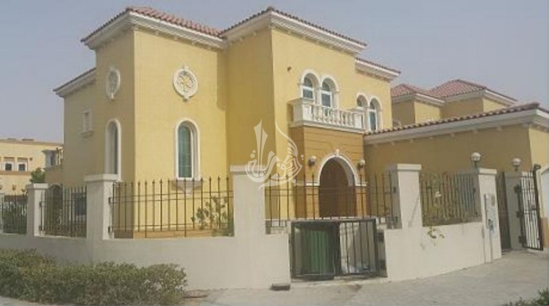 Fully Landscaped Legacy Large Villa In Jumeirah Park