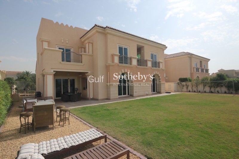 Stunning B1 5 Bed With Golf Course Views