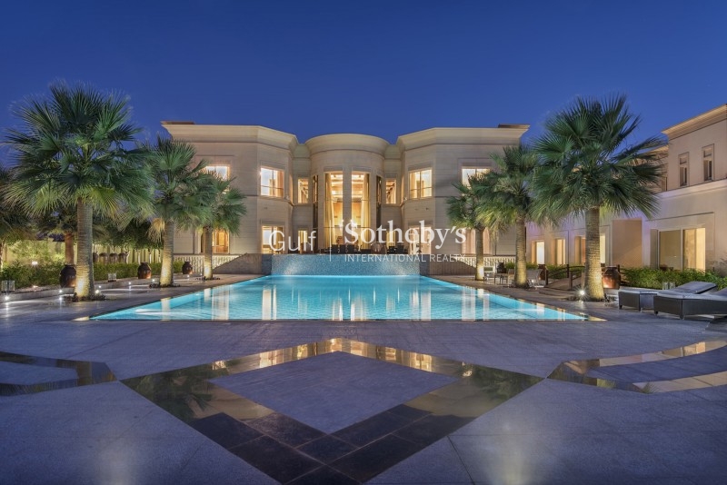 Majestic 5 Bedroom Mansion With Golf Views 